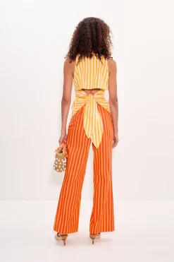 Lochloch sleeveless poplin button up