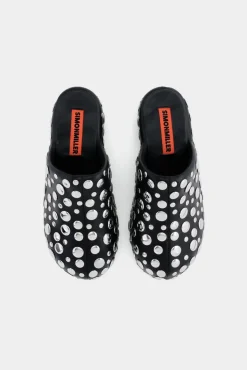 Studdedstudded bubble clog