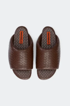 Wovenwoven bubble slide